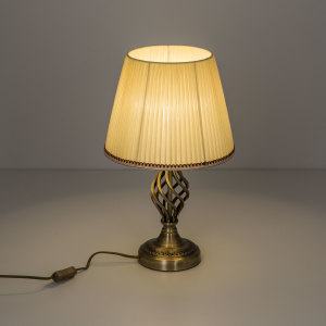 Настольная лампа Вена CL402833